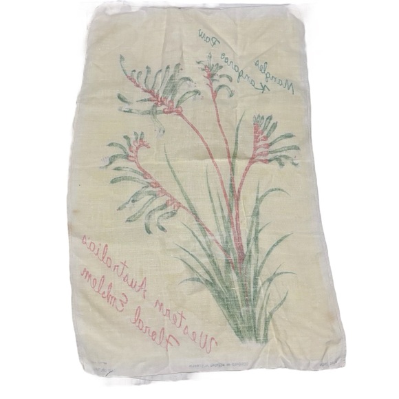 Mangles Kangaroo Paw Linen Cloth Western Australias Floral Emblem 30.5”x 19” - Picture 9 of 11